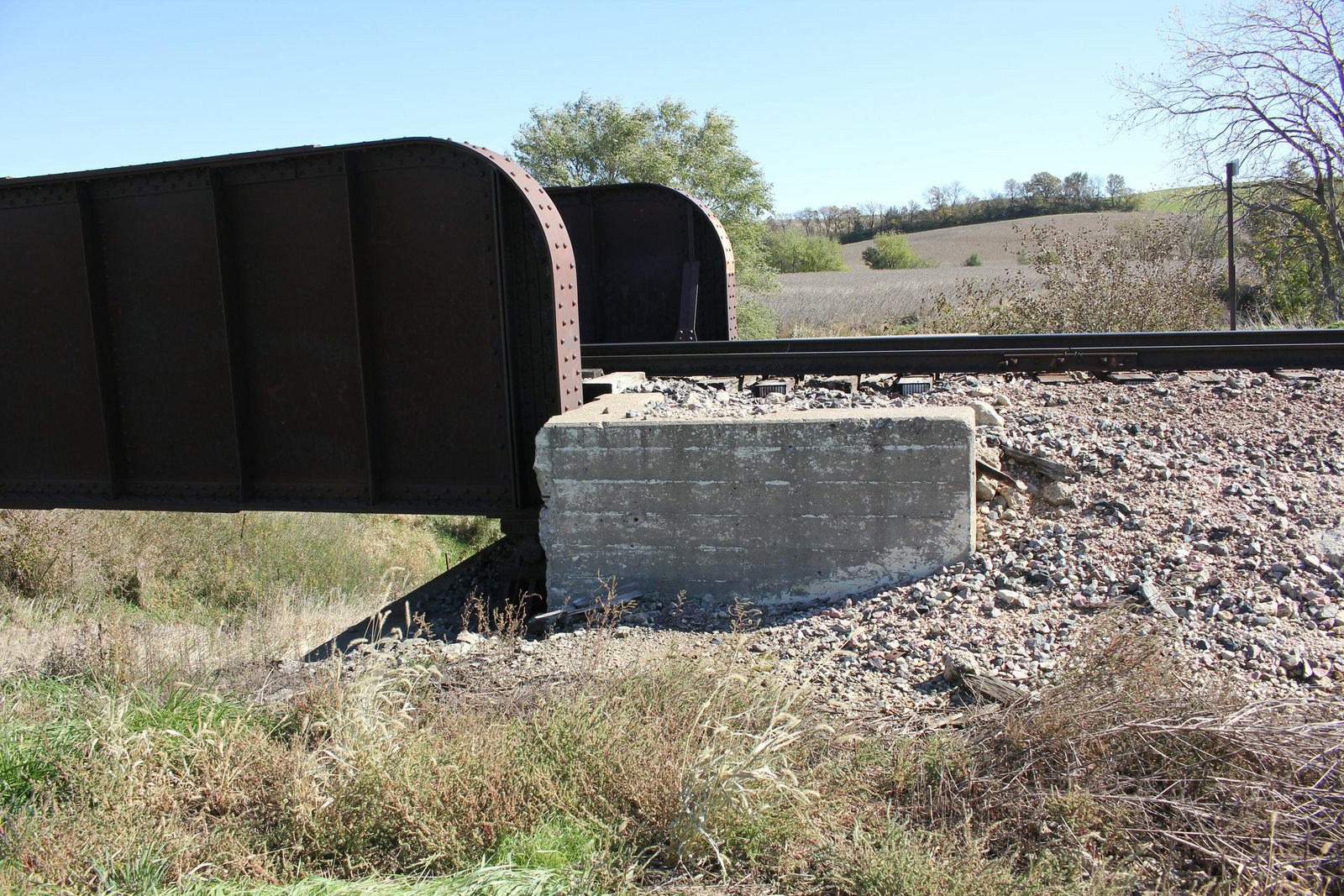 South abutment